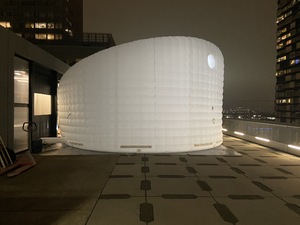 Bild:  Inflatable Pavilion with a Hanging Roof