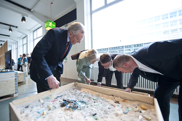Picture: Endstation Meer? Das Plastikmüll-Projekt
