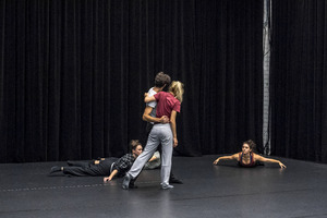 Bild:  Master Dance mit Gastdozent Emanuel Gat