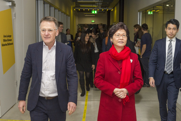 Bild:  Hong Kong Chief Executive Carrie Lam visited Zurich University of the Arts