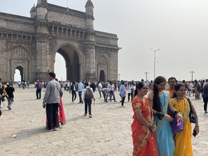 Bild:  Building «IMMSANE» India | The Gateway of India | Photo Credit: André Bellmont