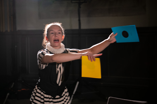 Picture: "Einsam, wie weiter" - Ein clowneskes Theaterstück