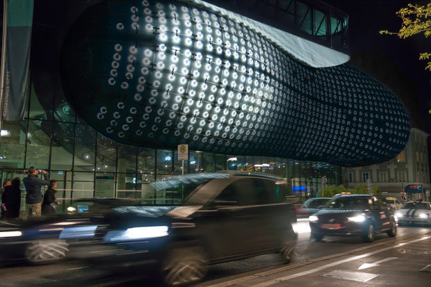 Picture: Kunsthaus Graz - Lichtkörper 