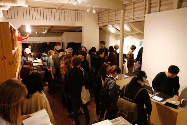 Bild:  Eröffnung, Zine in Tokyo, POST_Ebisu, Tokyo, Japan, 2019