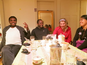 Bild:  Denis bei uns zum Abendessen vor der Inhaftierung