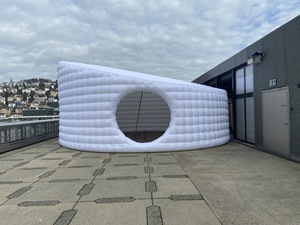 Bild:  Inflatable Pavilion with a Hanging Roof