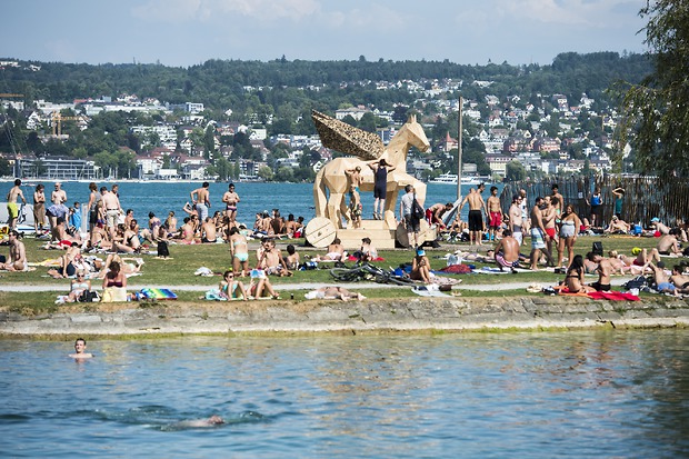 Bild:  Doppelvernissage des Trojanischen Pegasus