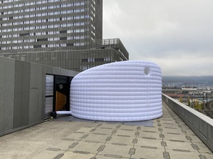 Bild:  Inflatable Pavilion with a Hanging Roof