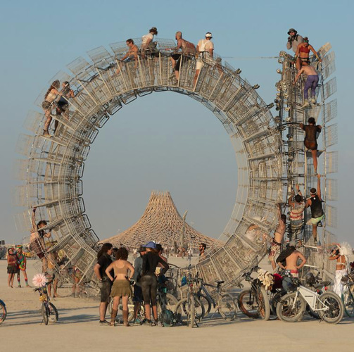 Picture: «Perpetual Consumption», Installation by Clayton Blake, Black Rock City, Nevada, 2018