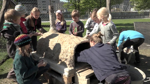 Picture: "Feuer und Flammkuchen", Lehmofenbau mit Kindern