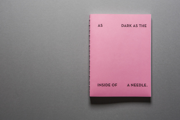 Bild:  As Dark as the Inside of a Needle