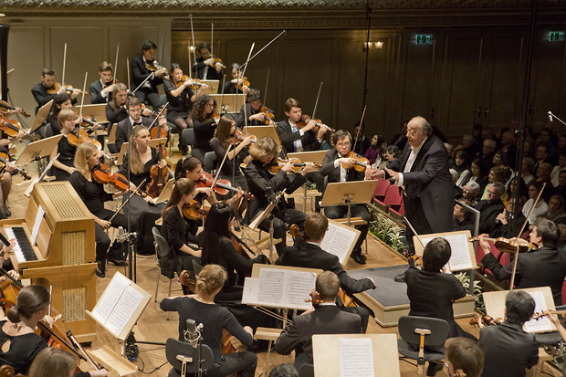 Bild:  2013.11.23. Orchester der ZHdK - Nello Santi, Leitung - Adriana Marfisi, Sopran