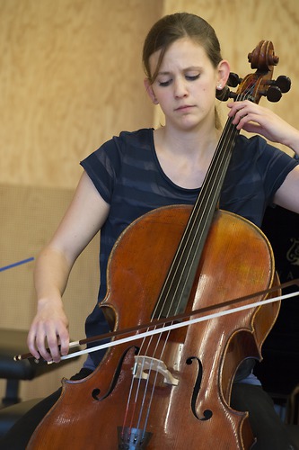 Picture: Instrument / Gesang - Violoncelloklasse 