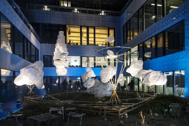 Bild:  Lichthof - Installationen im öffentlichen Raum