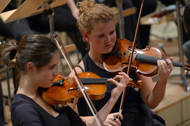 Bild:  2013.10.05. Orchester der ZHdK - Johannes Schlaefli, Leitung